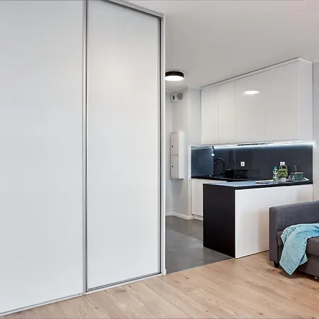 Posnania Chic By Bookinghost